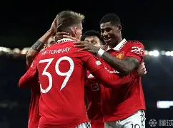 曼联俱乐部犯下的原罪怎么可以让穆帅一个人承担