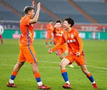 上海申花夺回榜首 上海申花夺回榜首